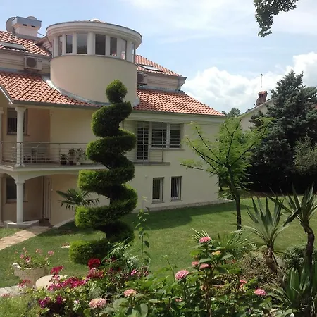 Apartments Villa Majda * Matulji