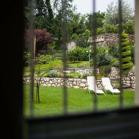 Apartments Villa Majda *