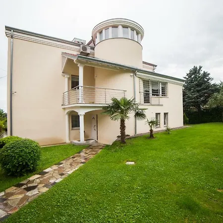 Apartments Villa Majda Apartman Matulji