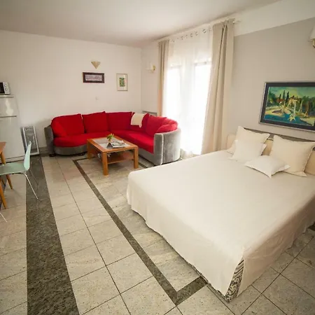 Majda Appartement *