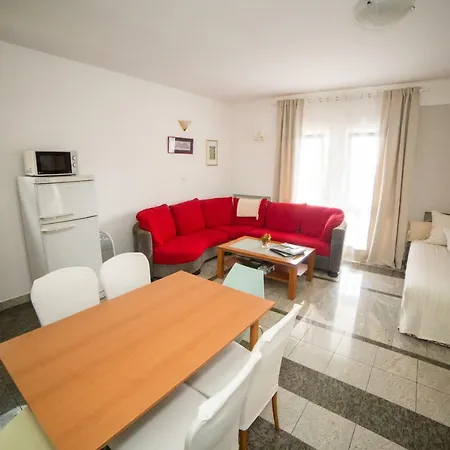 Majda Appartement *