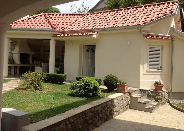 Majda דירה מטולי